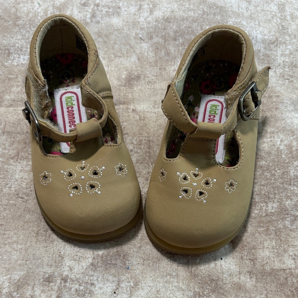 Charming Tan Kids Dress Shoes with Floral Cutouts